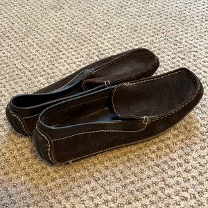 Banana Republic brown suede driving shoes size 6